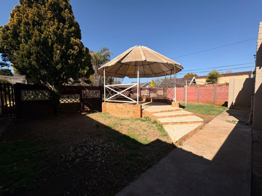 4 Bedroom Property for Sale in Stilfontein Ext 4 North West
